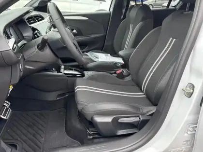 Photo 8 Opel Corsa  1.2 Turbo Hybrid 110ch GS e-DCT6