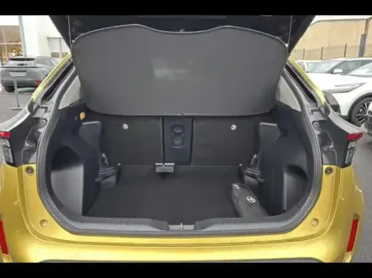 Photo 8 Toyota Yaris  Cross 116h Collection PANO RDS TECH 2WD