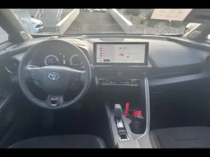 Photo 11 Toyota C-HR  2.0 Hybride 200ch GR Sport NG23