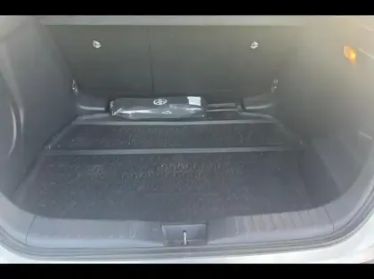 Photo 8 Toyota C-HR  2.0 Hybride 200ch GR Sport NG23