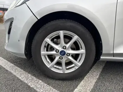 Photo 13 Ford Fiesta  1.1 75ch Titanium Business 5p