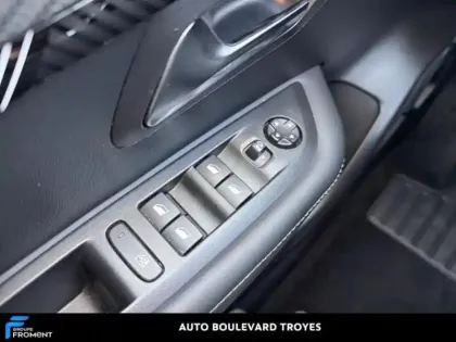 Photo 29 Peugeot 208  1.2 PureTech 100ch S&S Allure EAT8