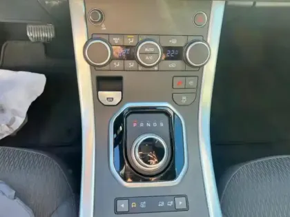 Photo 10 Land rover Range Rover Evoque  2.0 TD4 150 Business BVA Mark IV