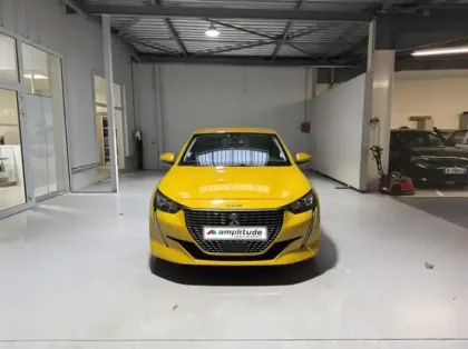 Photo 1 Peugeot 208  1.2 PureTech 100ch S&S Roadtrip EAT8