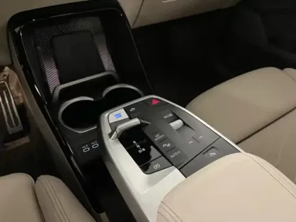 Photo 11 BMW X2  i eDrive20 204ch M Sport