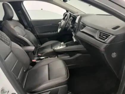 Photo 6 Renault Captur  1.6 E-Tech hybride rechargeable 160ch Initiale Paris -21