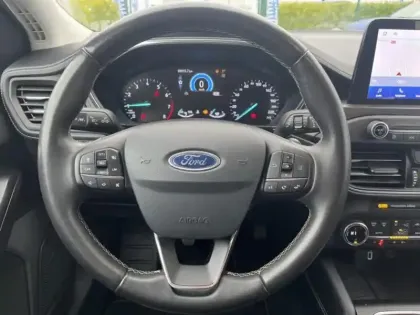 Photo 14 Ford Focus  1.0 EcoBoost 125ch Vignale