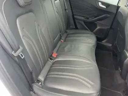 Photo 11 Ford Focus  1.0 EcoBoost 125ch Vignale