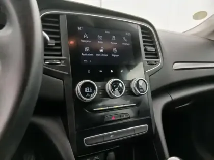 Photo 14 Renault Megane  1.5 Blue dCi 115ch Evolution