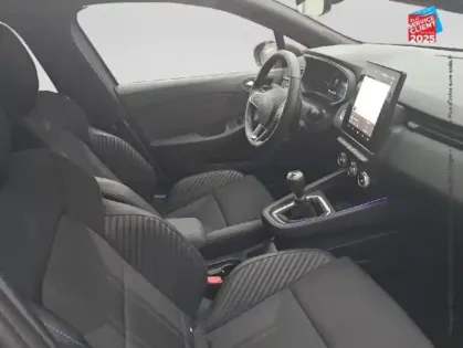 Photo 4 Renault Clio  1.0 TCe 90ch esprit Alpine - 24 GPS Camera