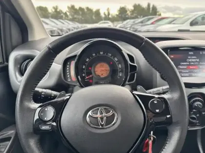 Photo 8 Toyota Aygo  1.0 VVT-i 72ch x-play x-shift 5p MY20