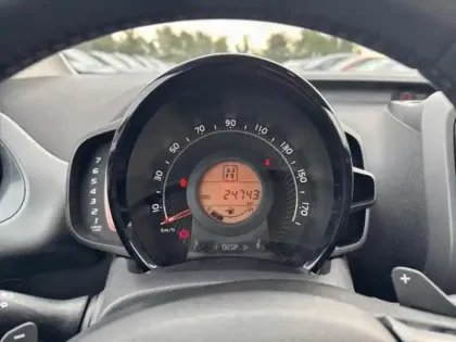 Photo 7 Toyota Aygo  1.0 VVT-i 72ch x-play x-shift 5p MY20