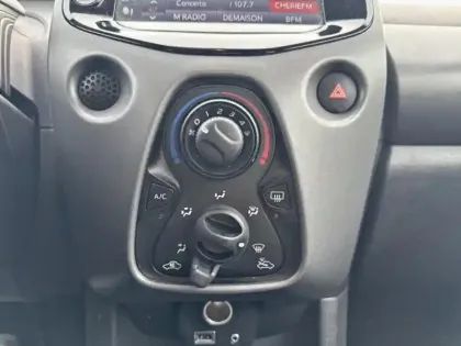 Photo 11 Toyota Aygo  1.0 VVT-i 72ch x-play x-shift 5p MY20