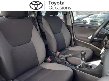 Photo 11 Toyota Yaris  70 VVT-i Dynamic 5p MY22