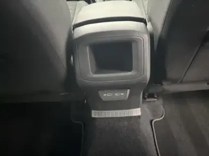 Photo 13 Volkswagen T-cross  1.0 TSI 116ch R-Line Edition DSG7