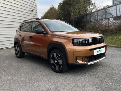 Photo 2 Fiat Grande Panda  1.2 Hybrid Turbo 110ch La Prima eDCT6