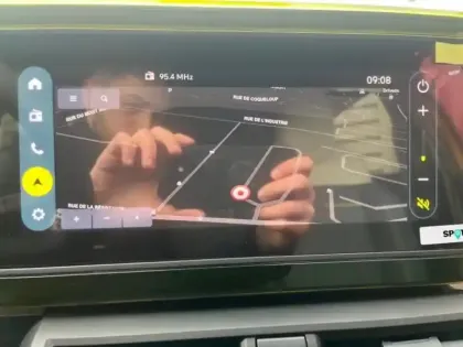 Photo 14 Fiat Grande Panda  1.2 Hybrid Turbo 110ch La Prima eDCT6