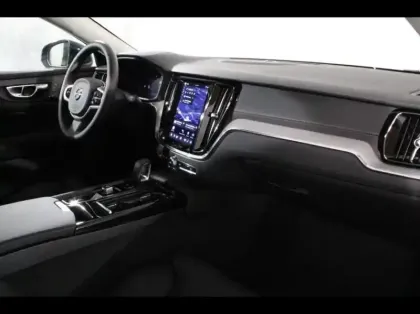 Photo 14 Volvo V60  B4 197ch Ultra Style Dark DCT 7