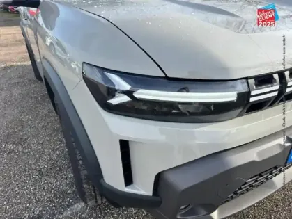 Photo 12 Dacia Duster  1.6 hybrid 140ch Extreme