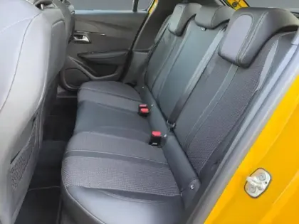 Photo 12 Peugeot 208  1.2 PureTech 100ch S&S GT Pack EAT8