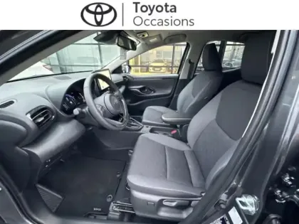Photo 11 Toyota Yaris  116h Design 5p MC24