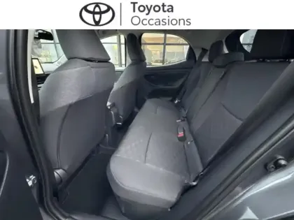 Photo 13 Toyota Yaris  116h Design 5p MC24