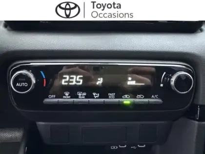 Photo 10 Toyota Yaris  116h Design 5p MC24