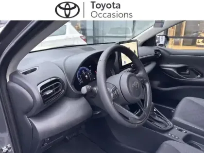 Photo 4 Toyota Yaris  116h Design 5p MC24