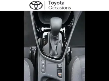 Photo 8 Toyota Yaris  116h Design 5p MC24