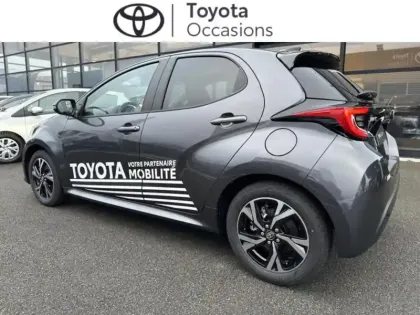 Photo 1 Toyota Yaris  116h Design 5p MC24