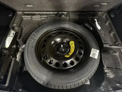 Photo 13 Ford Kuga  2.5 Duratec 243ch Hybride Rechargeable Titanium Business Powershift