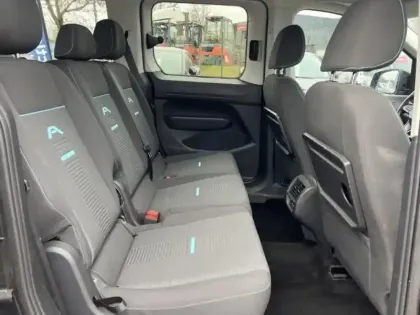 Photo 11 Ford Tourneo Connect  2.0 EcoBlue 122ch Active DSG7