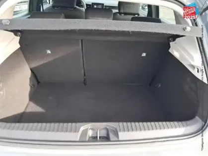 Photo 13 Renault Clio  1.6 E-Tech hybride 140ch Zen -21N