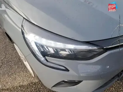 Photo 12 Renault Clio  1.6 E-Tech hybride 140ch Zen -21N