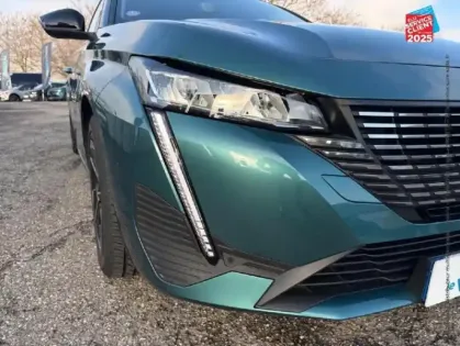 Photo 12 Peugeot 308  SW 1.2 PureTech 130ch S/S Allure Pack GPS Camera Carplay