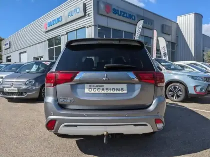 Photo 9 Mitsubishi Outlander  PHEV Twin Motor Business 4WD Euro6d-T EVAP 5cv