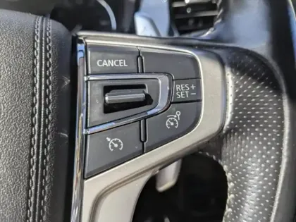 Photo 13 Mitsubishi Outlander  PHEV Twin Motor Business 4WD Euro6d-T EVAP 5cv