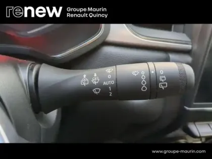 Photo 15 Renault Captur  1.6 E-Tech hybride 145ch Intens -21