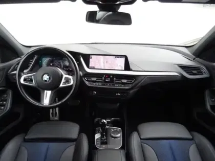 Photo 6 BMW Serie 1 Série 1 118dA 150ch M Sport