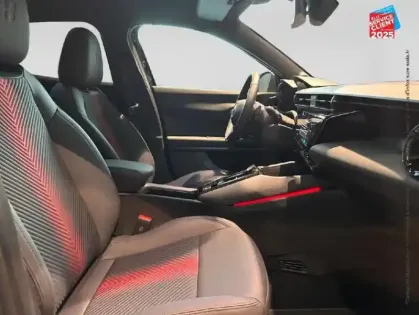 Photo 4 Alfa Romeo Junior  1.2 Ibrida 145ch Speciale e-DCT6