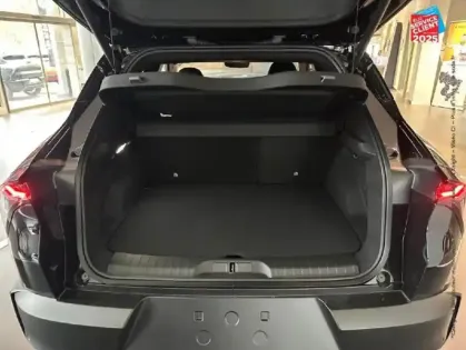 Photo 13 Alfa Romeo Junior  1.2 Ibrida 145ch Speciale e-DCT6