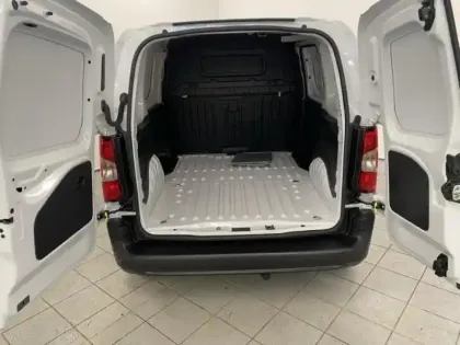 Photo 8 Peugeot Partner  M 650kg BlueHDi 100ch S&S Pack Premium Connect