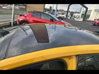 Photo 13 Toyota Prius  Rechargeable Hybride Rechargeable 223ch Lounge