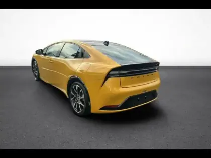 Photo 3 Toyota Prius  Rechargeable Hybride Rechargeable 223ch Lounge