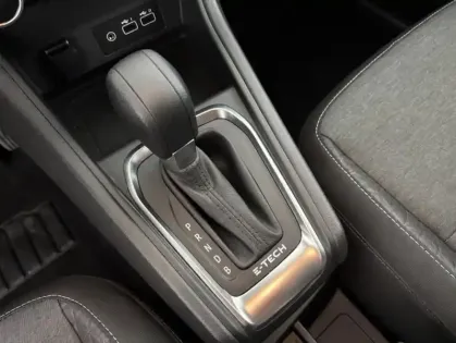 Photo 20 Renault Captur E-Tech full hybrid 145 Evolution 5p