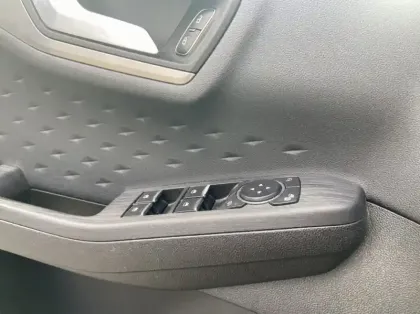 Photo 26 Ford Kuga Gén. III Ph1 Titanium 5