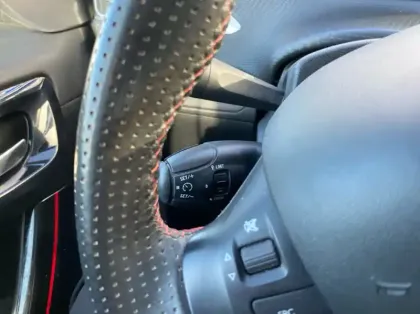 Photo 16 Peugeot 2008 1.5 BlueHDi 120ch E6.c GT Line S&amp;S EAT6