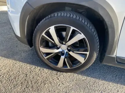 Photo 13 Peugeot 2008 1.5 BlueHDi 120ch E6.c GT Line S&amp;S EAT6