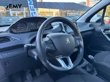 Photo 12 Peugeot 208  1.2 PureTech 82ch BVM5