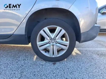 Photo 10 Peugeot 2008  1.6 BlueHDi 100ch BVM5